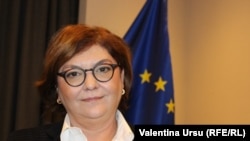 ԵՄ Տրանսպորտի հարցով հանձնակատար Ադինա Վալեան, արխիվ: