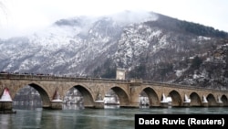Delegacija EU ocijenila zabrinjavajućom učestalost napada na bošnjačke povratnike u istočnoj Bosni i Hercegovini (Višegrad na istoku BiH, arhivska fotografija)