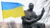 Архівна світлина. Пам'ятник Августину Волошину в Ужгороді