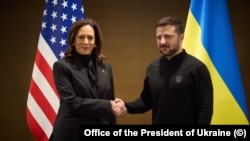 Віцепрезидентка США Камала Гарріс і президент України Володимир Зеленський на саміті миру, Бюргеншток, Швейцарія, 15 червня 2024 року