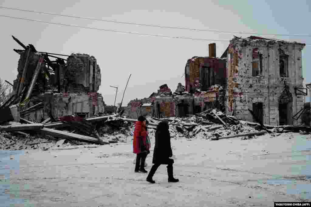 Жителі Куп’янська стали свідками запеклих боїв. Місто було окуповане російськими військами в перші дні повномасштабного вторгнення Росії в Україну. ЗСУ звільнили Куп'янськ у вересні під час великого контрнаступу українських військ