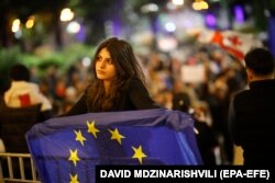 Georgienii au ieșit în stradă de mai multe ori în ultimii ani, pentru a-și afirma dorința de a se apropia de Europa.