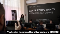 Рекрутинговий центр ЗСУ в Запоріжжі (ілюстративне фото)