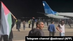 Голова Дагестану Сергій Меліков каже про те, шо нібито заворушеннями в аеропорту Махачкали «курували з-за кордону проукраїнськими телеграм-каналами»