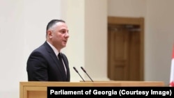 პარლამენტარებმა 20 მარტს შინაგან საქმეთა მინისტრ ვახტანგ გომელაურს მოუსმინეს