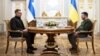 A finn és az ukrán elnök Kijevben 2024. április 4-én