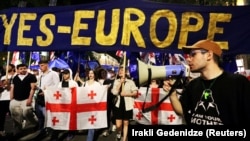საპროტესტო აქცია "უცხოეთის აგენტების" კანონის წინააღმდეგ. თბილისი, საქართველო, 28 აპრილი, 2024