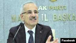Թուրքիայի տրանսպորտի և ենթակառուցվածքների նախարար Աբդուլքադիր Ուրալօղլու, արխիվ