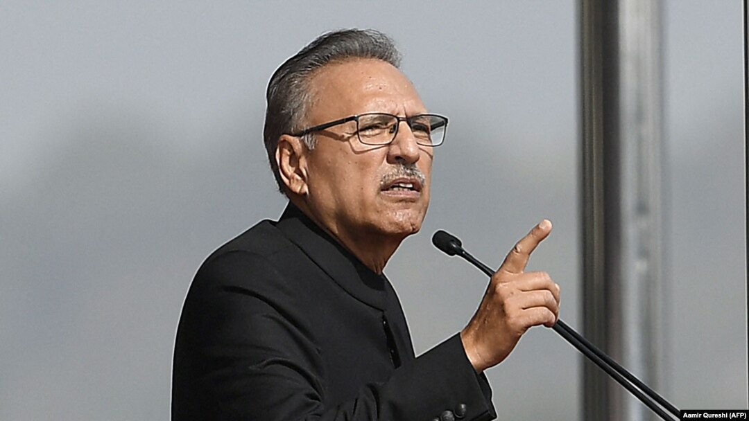 ولسمشر عارف علوي دا نېټه د الېکشن کمېشن لخوا د تجویز شویو نېټو له څارلو وروسته غوره کړې ده. 