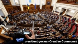 Жогорку Рада. 