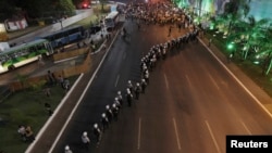 Архивска фотографија: Протести за подобрување на јавниот превоз во Бразилија на 19 јуни 2013 година.
