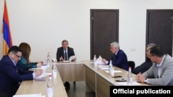 Armenia - Gagik Jahangirian chairs a session of the Supreme Judicial Council, April 4, 2022/