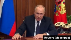 Ruski predsednik Vladimir Putin u televizijskom govoru 21. septembra najavio je delimičnu mobilizaciju i upozorio da će Moskva odgovoriti svom silom svog golemog arsenala, ako Zapad nastavi s, kako je rekao, "nuklearnom ucenom".