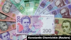 За даними МВС, раніше директорові цієї компанії було повідомлено про підозру за статтею про ухилення від сплати податків