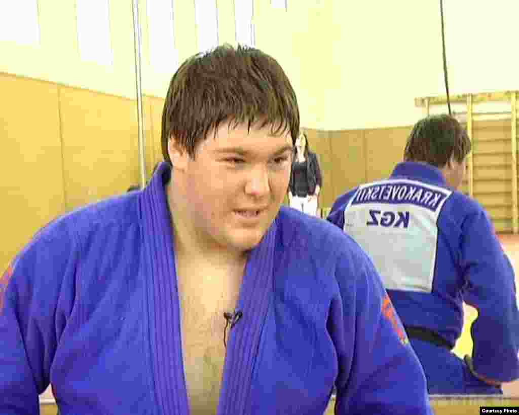 Юрий Краковецкий - дзюдо боюнча Кыргызстандын көп жолку чемпиону.