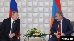 Ռուսաստանի նախագահ Վլադիմիր Պուտինը և Հայաստանի վարչապետ Նիկոլ Փաշինյանը, արխիվ