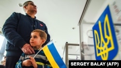 2014-жылы парламенттик шайлоодо тартылган сүрөт. 