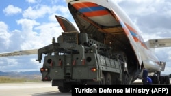 Ռուսական բեռնատար օդանավը Թուրքիա է հասցրել S-400 զենիթահրթիռային համակարգը, Մյուրթեդի ռազմակայան, Անկարա, 12 հուլիսի, 2019թ. 