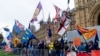 Парламент Британии проголосовал за отсрочку выхода страны из Евросоюза