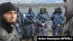 Російська поліція на одному з кримськотатарських заходів у Криму, архівне фото