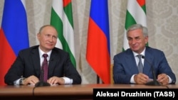 Ռուսաստանի և Աբխազիայի նախագահների համատեղ ասուլիսը, Պիցունդա, 8-ը օգոստոսի, 2017թ․