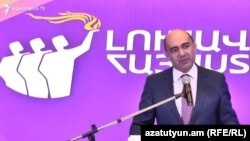 «Լուսավոր Հայաստան»-ի ղեկավար Էդմոն Մարուքյանը ելույթ է ունենում կուսակցության համագումարում, Երևան, 23-ը մայիսի, 2021թ. 
