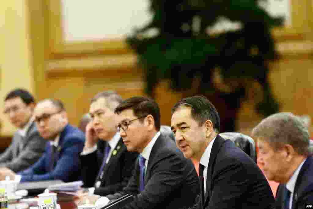 2016 жылы қыркүйекте Кәрім Мәсімов ҰҚК төрағасы болып тағайындалды. Оның орнына Бақытжан Сағынтаев премьер-министр болып келді. Сағынтаев 2019 жылы 21 ақпанда президент Назарбаевтың жарлығымен отставкаға кетті. Қазақстан басшысы Сағынтаев басқарған үкімет бюджет қаржысын дұрыс пайдаланбады, мемлекеттік бағдарламаларды жүзеге асыра алмады деп сынады. 