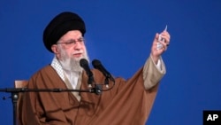 دادستان آرژانتین در مورد مصونیت خامنه‌ای گفته که «خامنه‌ای در خصوص جنایتی با ویژگی‌های تروریستی و علیه بشریت مصونیت ندارد»