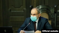 Կառավարության նիստը վարում է վարչապետ Նիկոլ Փաշինյանը։