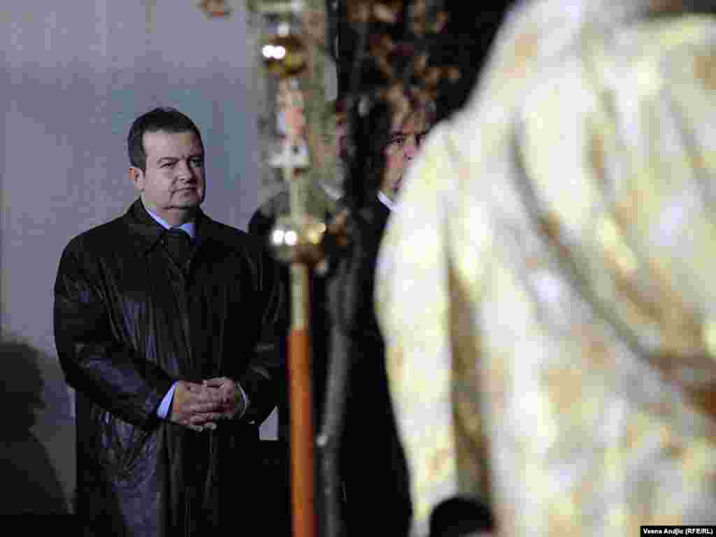 Liturgiji je prisustvovao i Ivica Dačić, zamjenik predsjednika vlade i ministar unutarnjih poslova Srbije, Beograd, 07.01.2011. Foto: Vesna Anđić