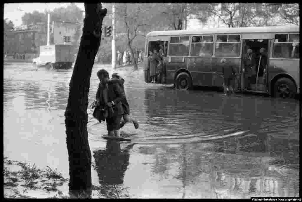 Повінь на вулицях Новокузнецька (1984)