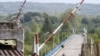 Гражданам, обладающим российскими загранпаспортами, тоже надо регистрироваться, правда, для них существует другая процедура