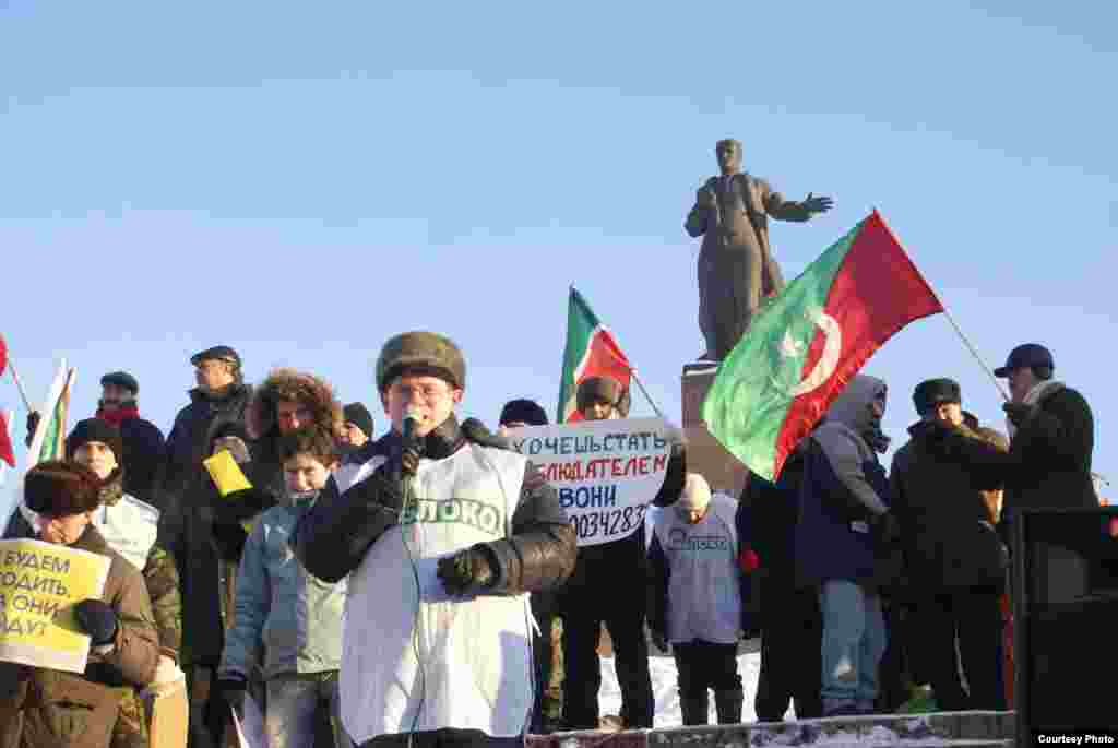 “Гадел сайлаулар өчен”, Казан, 4 февраль 2012. Шамил Абдюшев фотолары