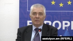 Հայաստանում Եվրամիության պատվիրակության ղեկավար, դեսպան Պյոտր Սվիտալսկի, արխիվ 