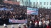 Оппозиция Оштун мэрин колдоду