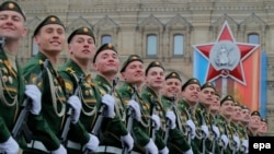 Русия солдатлары