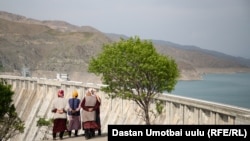 Кемпир-Абадское водохранилище, Ошская область (Кыргызстан). Октябрь 2022 года