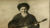Токтогул Сатылганов, 1928-жылкы фотосүрөт.