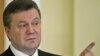 Янукович готує громадську думку до відставки прем’єра Азарова? 