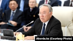Казакстан президенти Нурсултан Назарбаев.