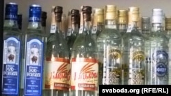 Водка ў беларускай краме. Ілюстрацыйнае фота