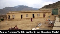 تاج بي بي وايي، خاوند مې چې په ملي پوځ کې سرتېری دی، هغه ته په کور معاش ورکړي، ځکه چې د ده د مرګ صدمه به زه برداشت نه کړای شم