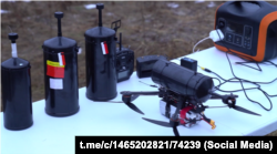 Російський FPV-дрон на оптоволокні, 3 котушки оптоволоконного кабелю, наземний модуль управління