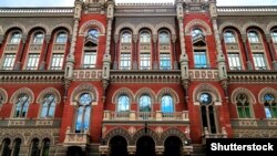 Олег Чурій став заступником голови НБУ в червні 2015 року. Його повноваження закінчуються 10 липня