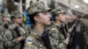 Українські військовослужбовці на репетиції параду до Дня Незалежності в центрі Києва, 20 серпня 2015 року