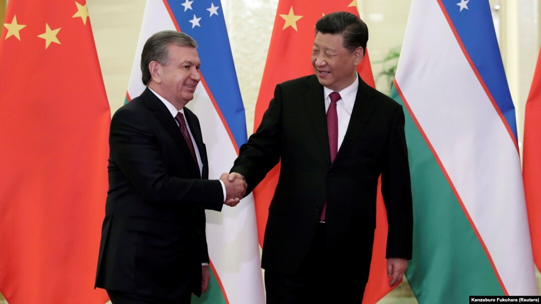 Shavkat Mirziyoev (left) and Chinese President Xi Jinping have met several times since the Uzbek leader came to power in 2016. (file photo)