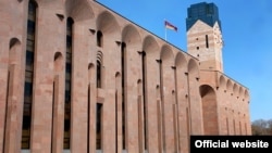 Երևանի քաղաքապետարանի շենքը, արխիվ 