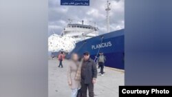 عکسی که همسر دبیری روز سوم فروردین در مقابل کشتی گردشگری منتشر کرد