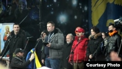 Дмитро Булатов виступає на Майдані в Києві, архівне фото з його фейсбуку