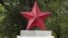 Живіші за всіх живих: як у селі на Одещині захищали пам’ятники Леніну і Калініну